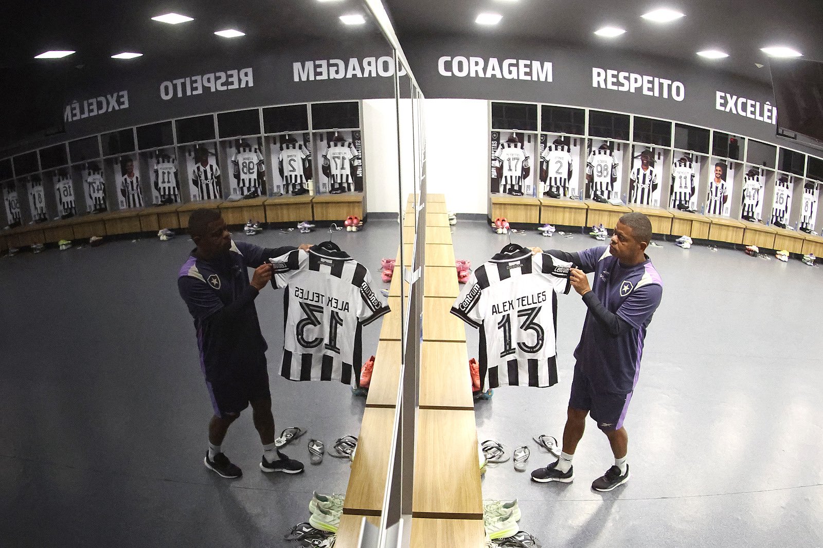 Botafogo recebe o Bragantino