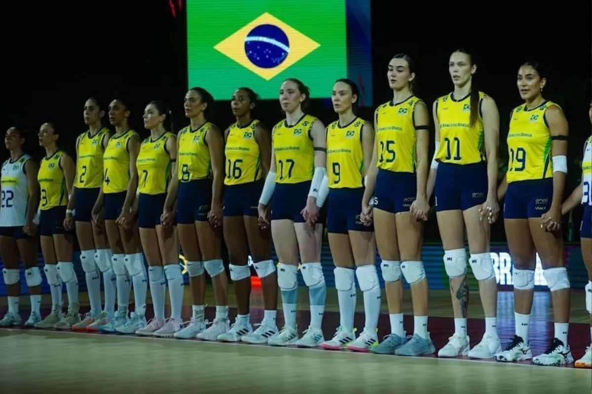 Brasil atropela a Grécia na estreia do Mundial Feminino de Vôlei