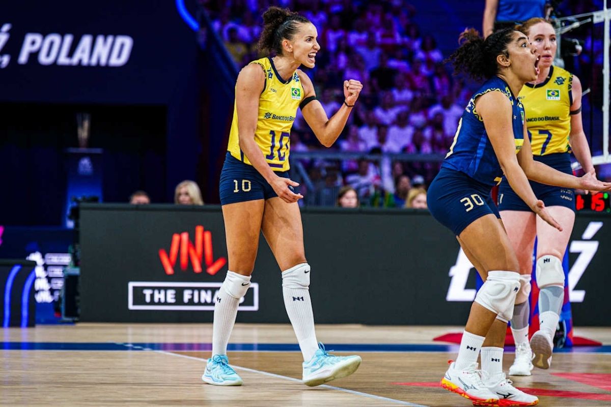 Brasil dispara na liderança do Mundial de Vôlei e soma o triplo de pontos do Japão
