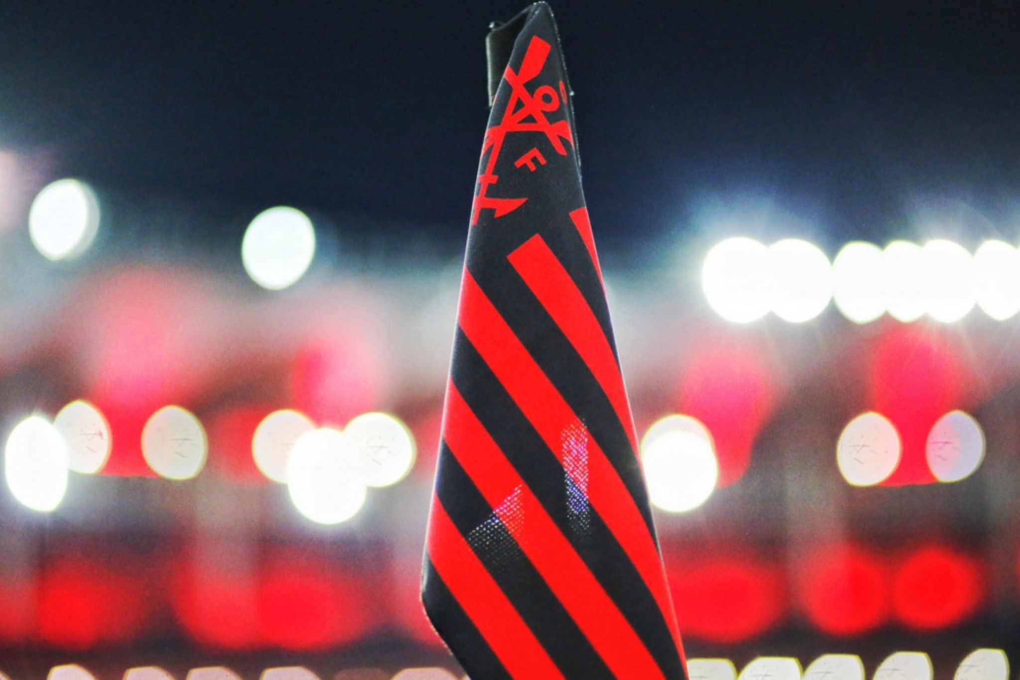 Cofres cheios após classificação, adversário definido e declaração de Mauro Cesar Pereira: as últimas notícias do Flamengo