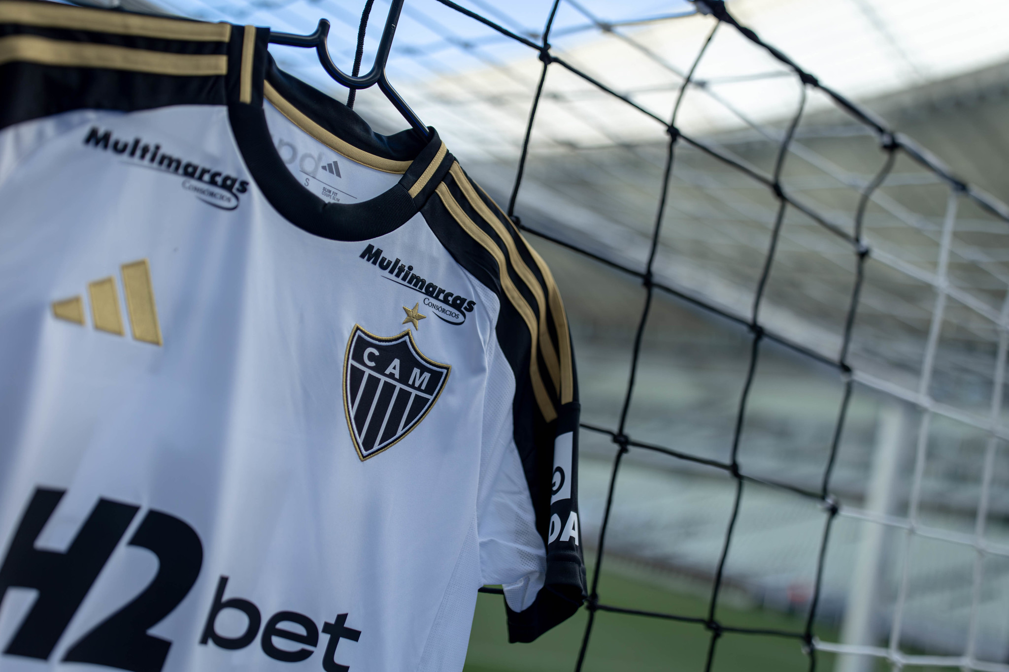 Destaque internacional, Cuca fala sobre carencias do elenco e declaração de Junior Santos: as últimas notícias do Atlético-MG