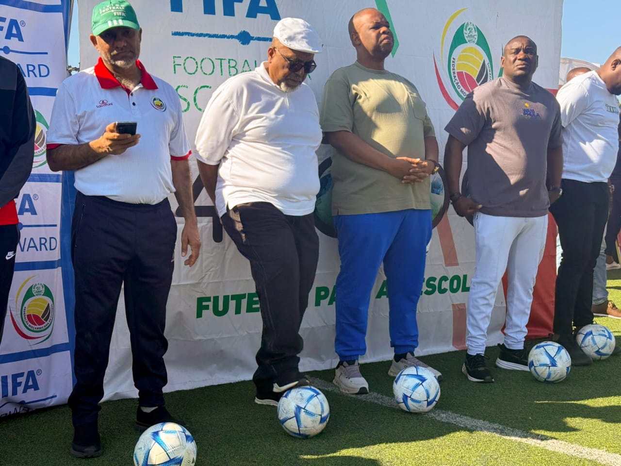 Futebol de formação em Nampula"premiado" com 1500 bolas