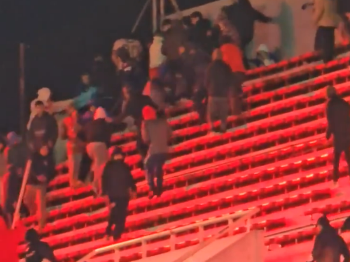 Imagens fortes e feridos marcam confusão em Independiente x Universidad de Chile