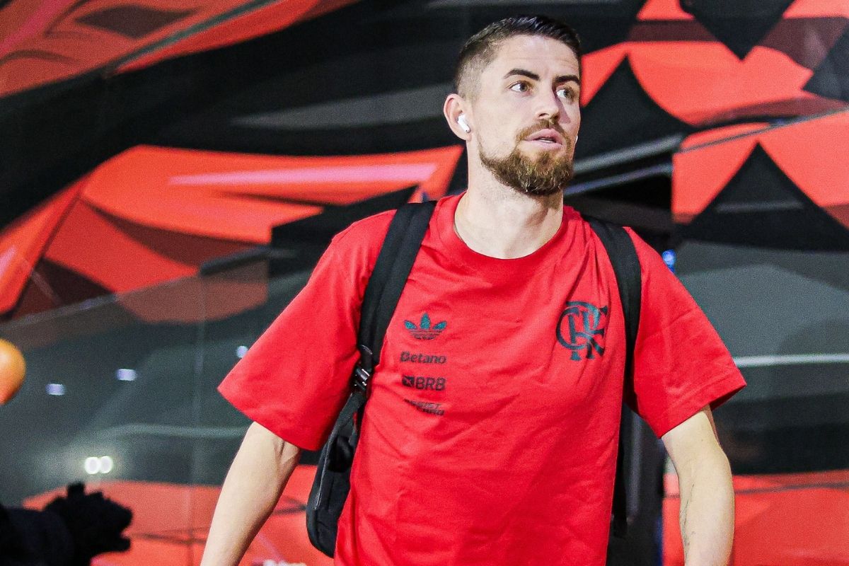 Jorginho é dúvida para enfrentar o Grêmio; veja possíveis substitutos