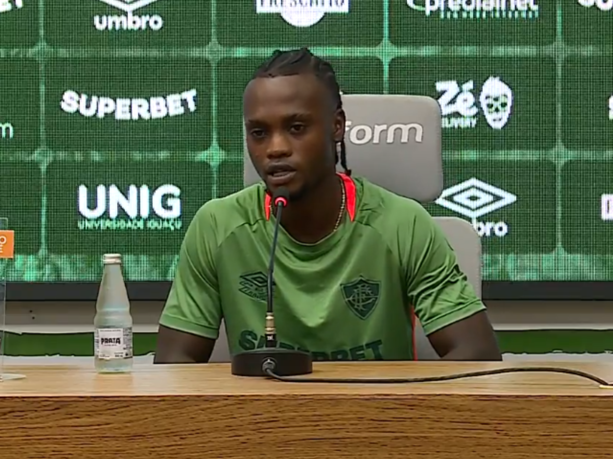 Santi Moreno, do Fluminense, revela em qual posição prefere jogar