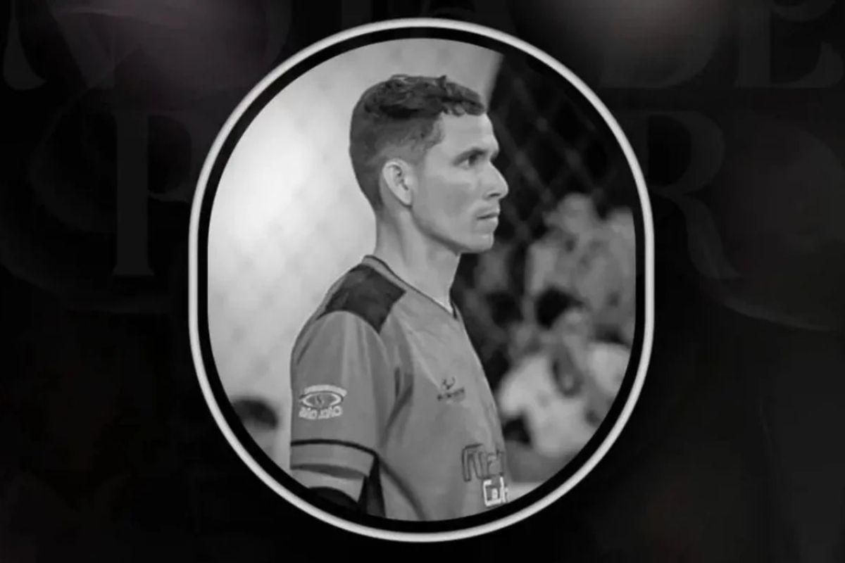 Após defender pênalti, goleiro de futsal morre em quadra no interior; vídeo