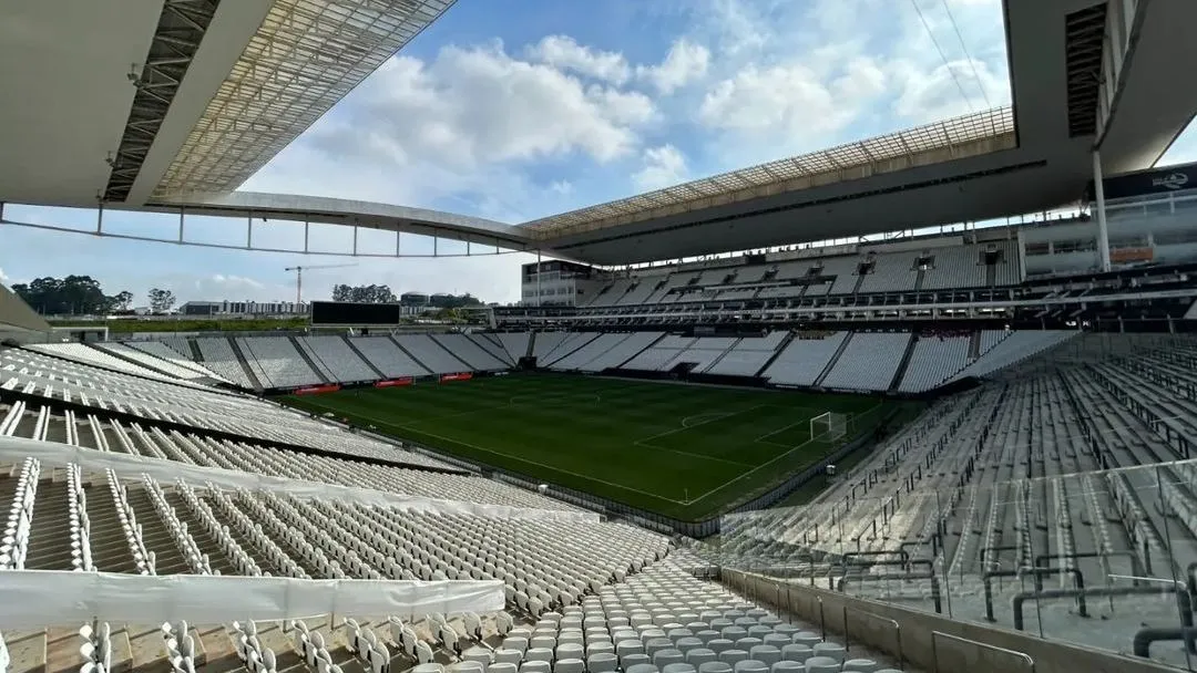 Atacante rescinde com o Corinthians