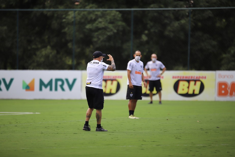 Atlético-MG acerta com Jorge Sampaoli