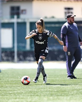 Botafogo goleia por 17 a 0 na estreia do Carioca Feminino