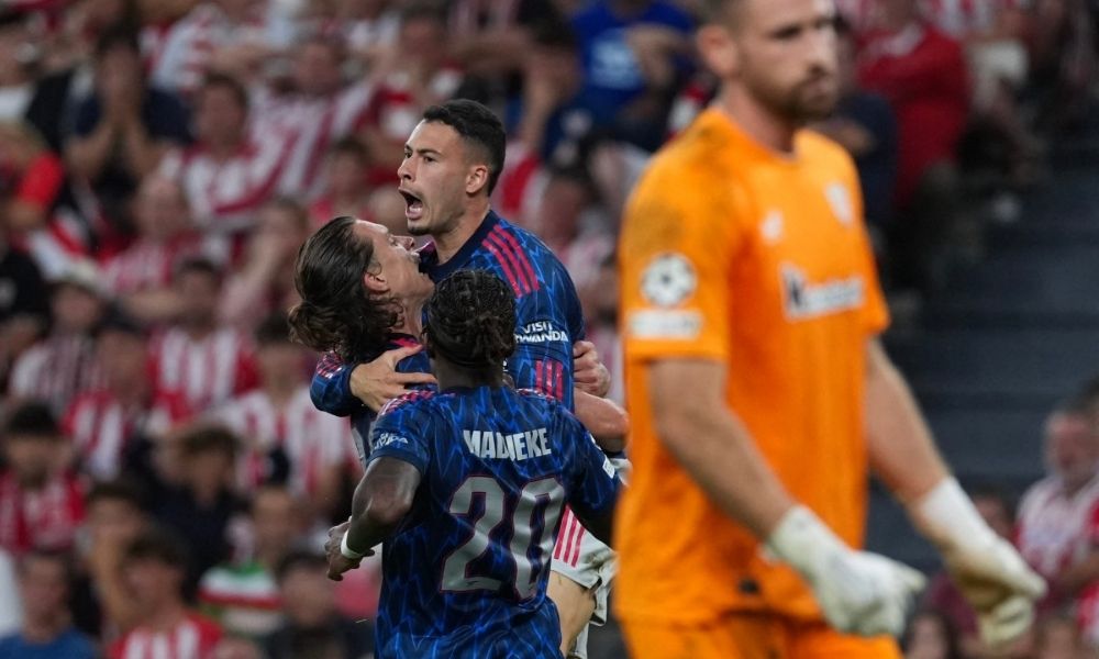 Em noite iluminada de Martinelli, Arsenal vence Bilbao na estreia da Champions League; PSV é surpreendido