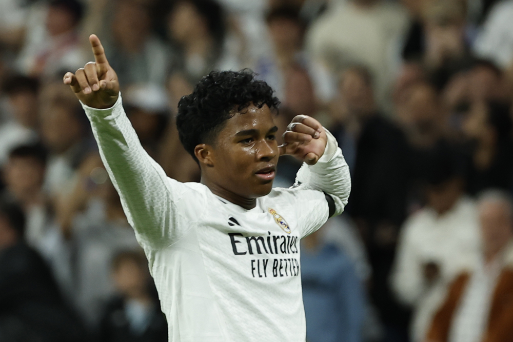 Endrick volta a treinar no Real Madrid após 4 meses e busca recuperar espaço perdido no elenco