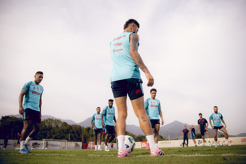 Flamengo pode ter voltas importantes para enfrentar o Vasco