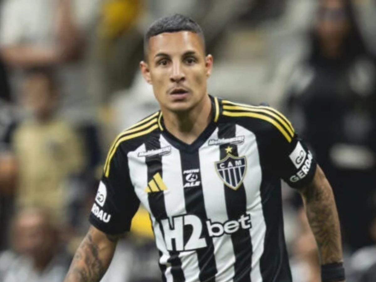 Guilherme Arana, do Atlético-MG, revela que perdeu peso após doença