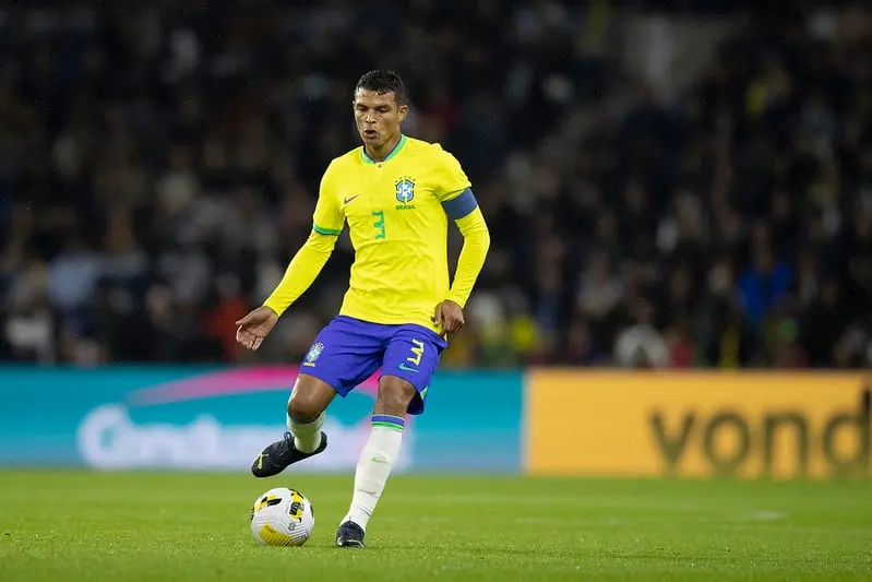 Herói no Maracanã, Thiago Silva reacende sonho tricolor e volta ao radar da Seleção