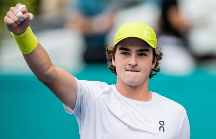 João Fonseca vence na estreia da Copa Davis
