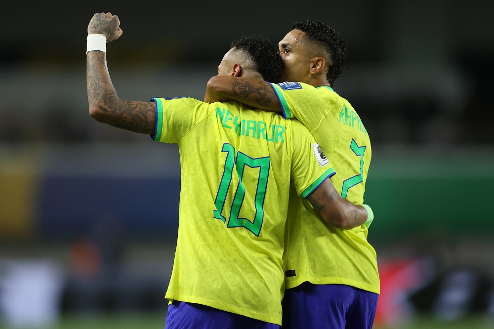 Neymar critica posição de Raphinha na Bola de Ouro: ‘Sacanagem demais’