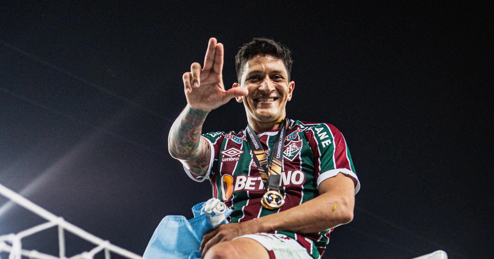Promessa esquecida, Cano reencontra o Lanús 15 anos depois como ídolo do Fluminense
