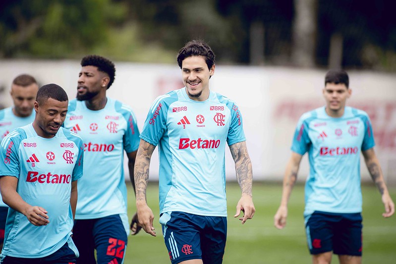 Quatro atletas do Flamengo desvalorizaram em 2025 de acordo com plataforma