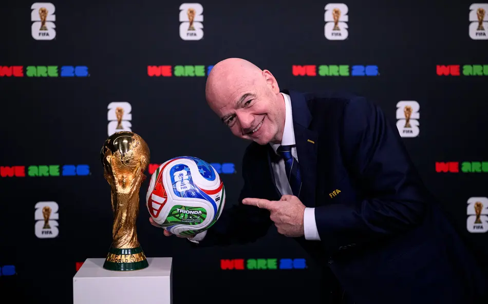 Trionda: Fifa revela a bola oficial da Copa 2026 com design inspirado na “ola” das arquibancadas