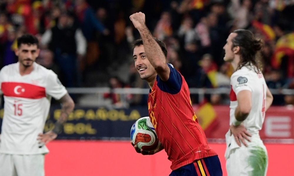 Escócia, Suíça, Espanha, Áustria e Bélgica carimbam vaga para a Copa; 39 seleções já estão classificadas