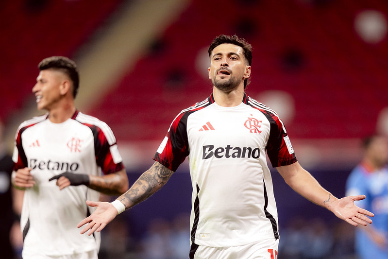 Arrascaeta supera Messi e é o Rei da América de 2025