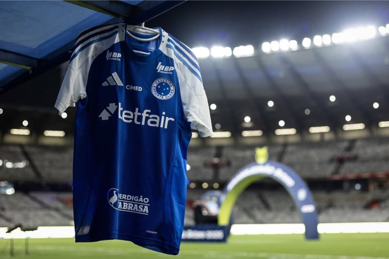Ex-Flamengo é anunciado pelo Cruzeiro