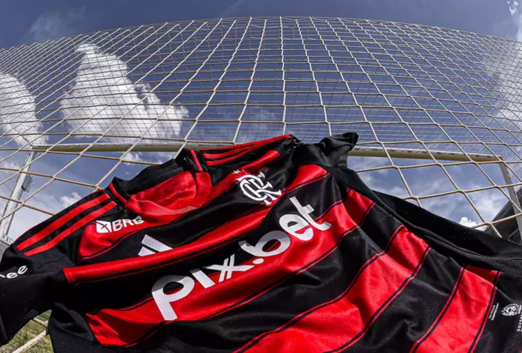 Flamengo prepara proposta surpreendente por goleiro destaque do Brasileirão