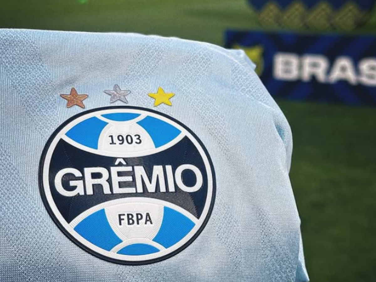 Grêmio negocia contratação de lateral do Palmeiras
