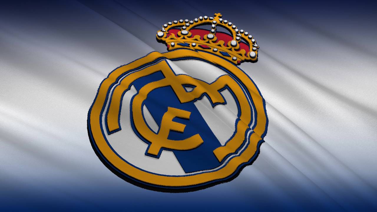 Real Madrid acelera negociações por lateral direito e avalia investimento pontual para setor defensivo