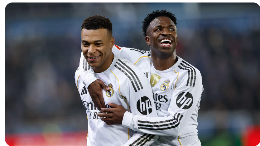 Real Madrid vence Alavés e segue na cola do líder Barcelona