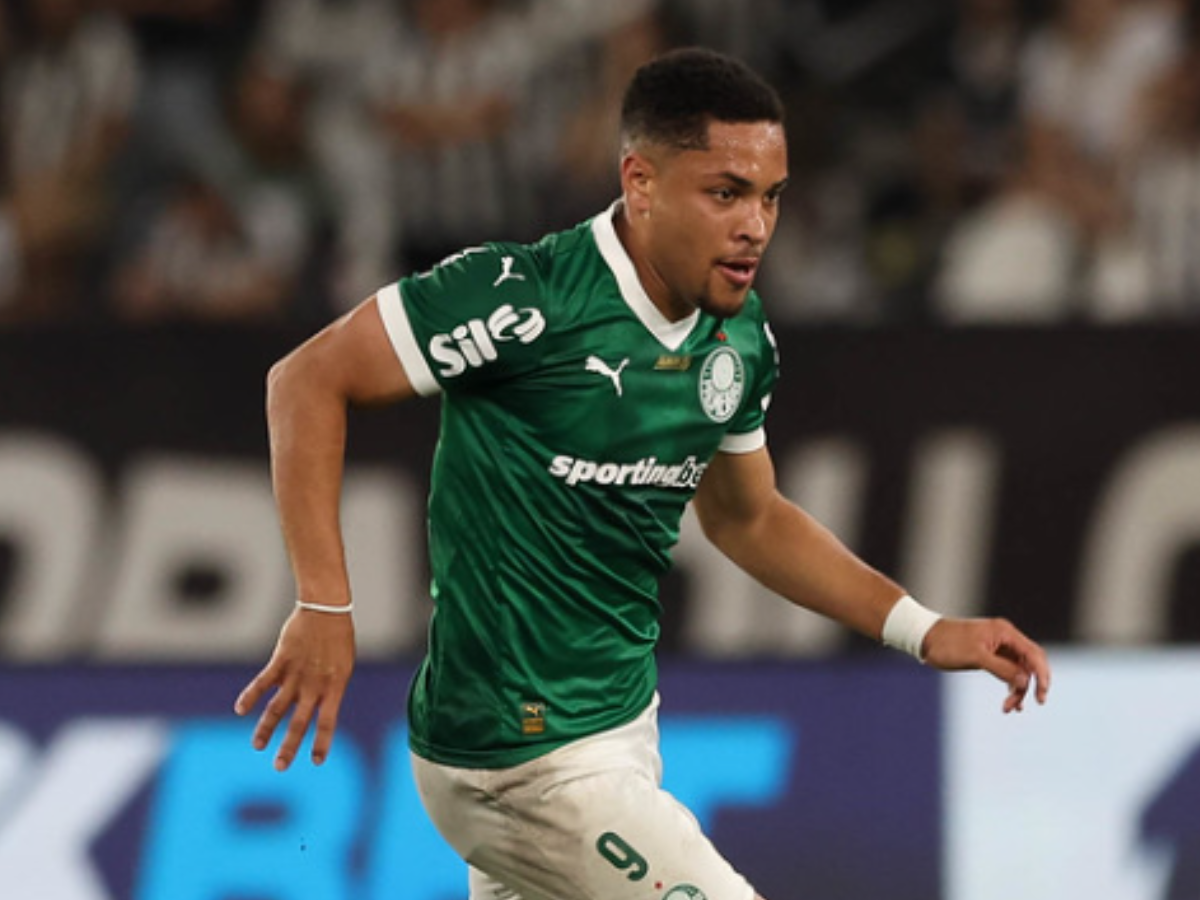 Vitor Roque revela que recebeu propostas para deixar o Palmeiras