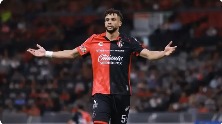 Zagueiro que está na mira do Internacional encaminha saída de clube mexicano