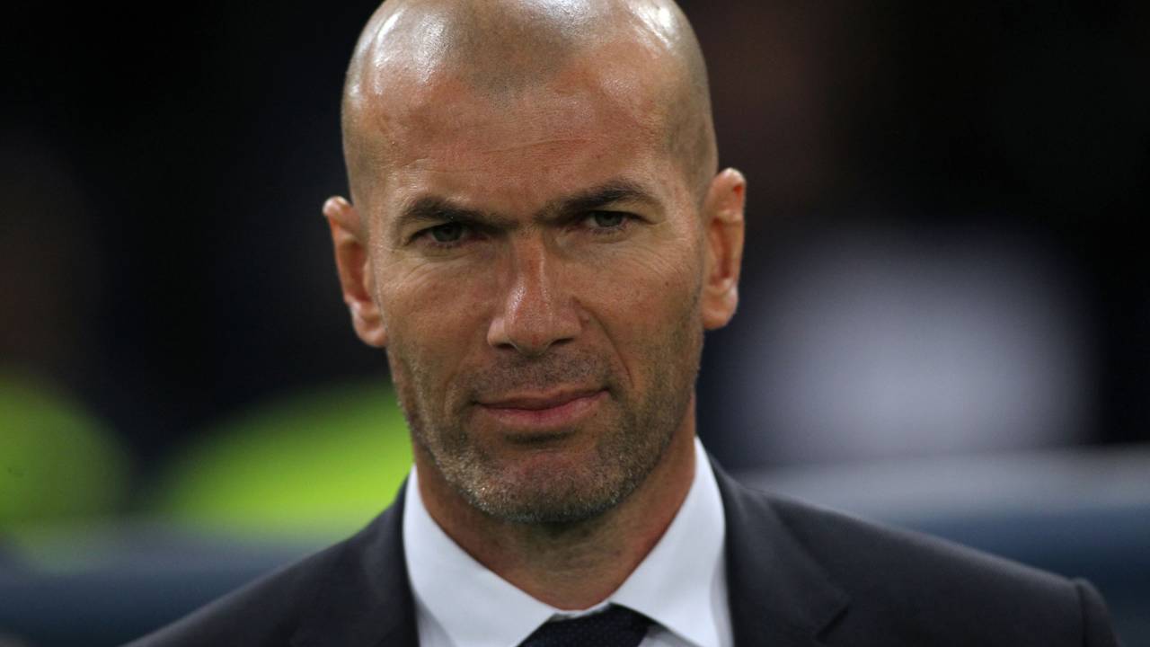 Zidane é o favorito de Florentino Pérez para substituir o Xabi Alonso no Real Madrid
