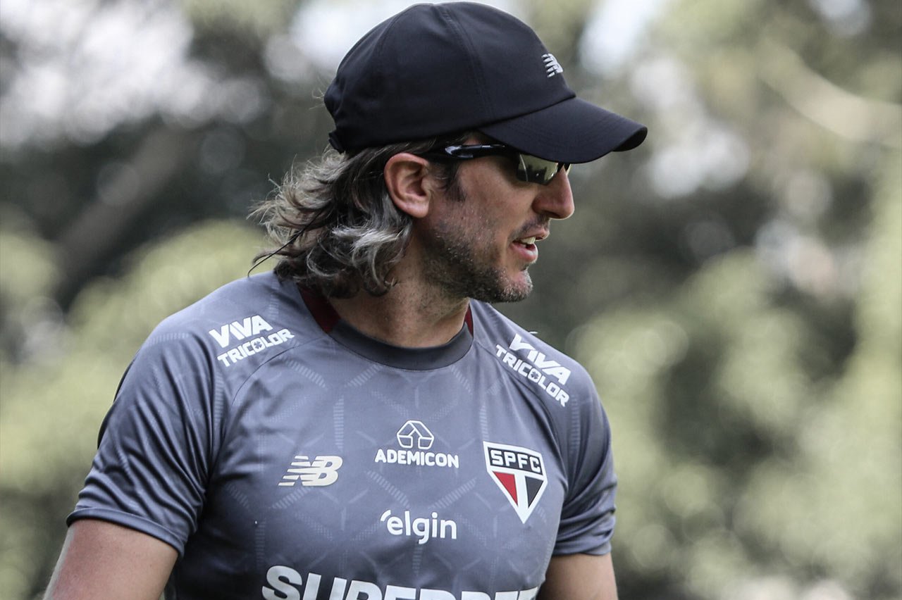 Zubeldía perto de recorde e pode ultrapassar Renato Gaúcho no Fluminense