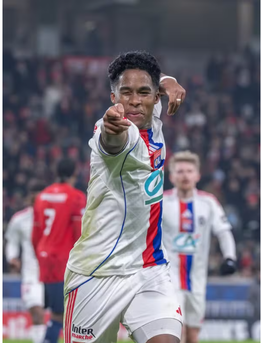 Após inicio promissor, Endrick fala de Copa, diz que técnico é paizão e promete mais pelo Lyon: "Só o começo"