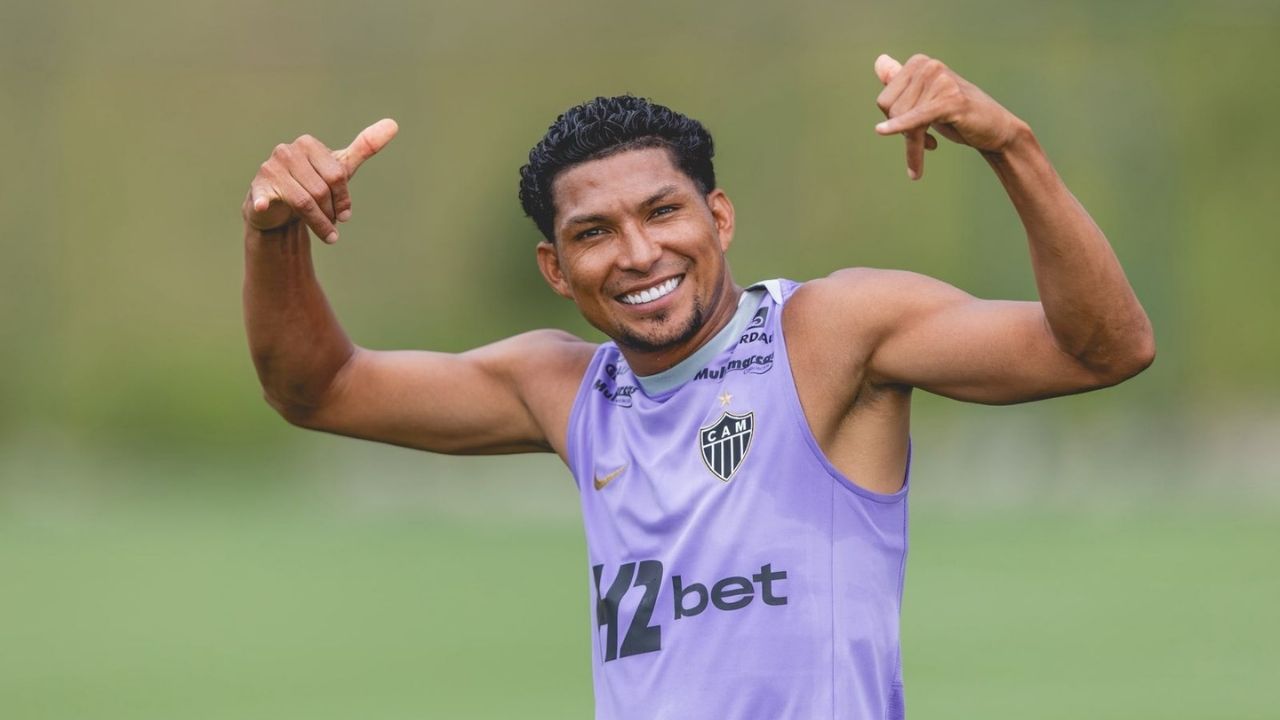 Corinthians avança e fica perto de fechar a contratação de Rony