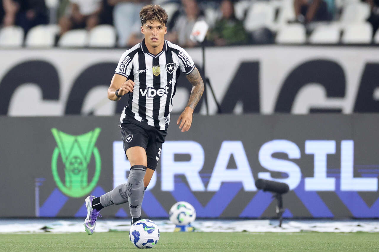 Correa na mira do River: Gallardo pede e Botafogo avalia negócio