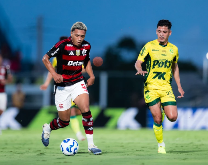 Fla estreia no Carioca somente com jogadores formados na base