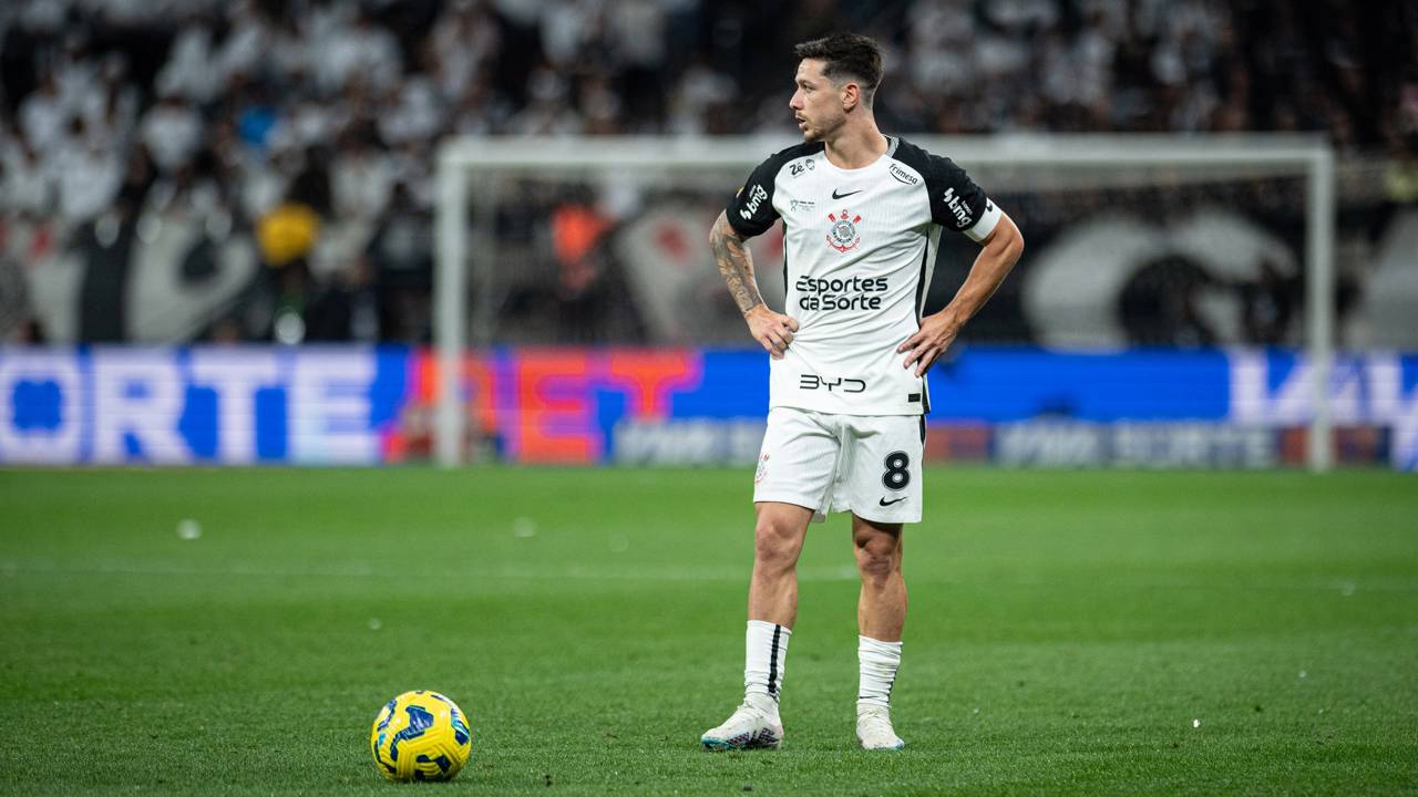 Garro passou por cirurgia no punho esquerdo após a final da Copa Betano