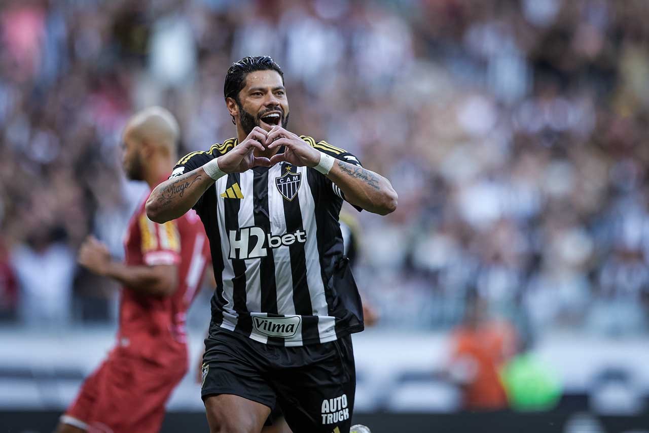 Hulk esclarece futuro, fala em desvalorização no Atlético e responde sobre proposta do Fluminense