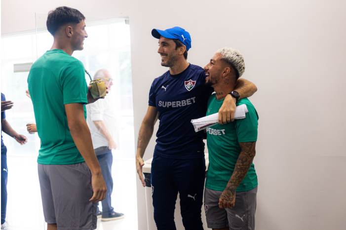 Luis Zubeldía retoma treinos no CT Carlos Castilho