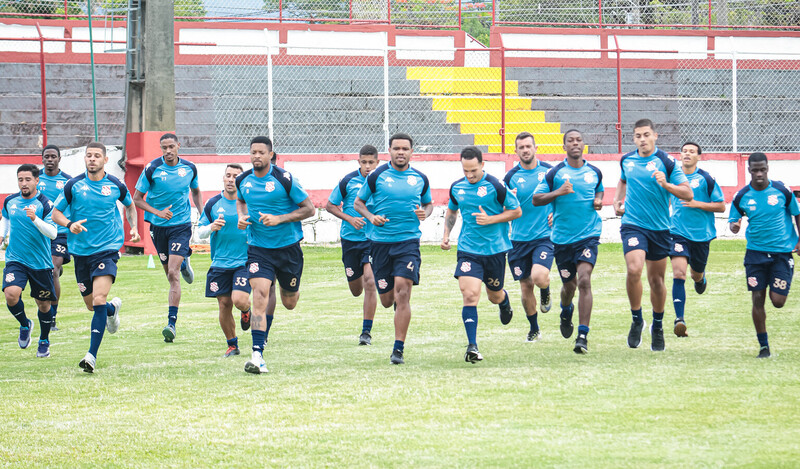 Saiba como deve jogar o Bangu na estreia contra o Flamengo