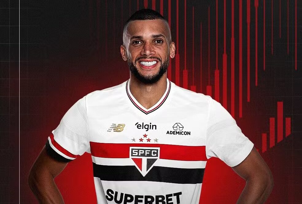 São Paulo confirma retorno do zagueiro Dória, revelado pelo Botafogo