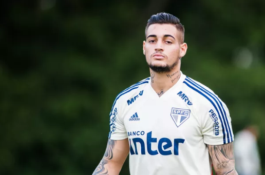 Sem jogar há mais de um ano, goleiro Jean, ex-São Paulo, acerta com o América de Cali-COL