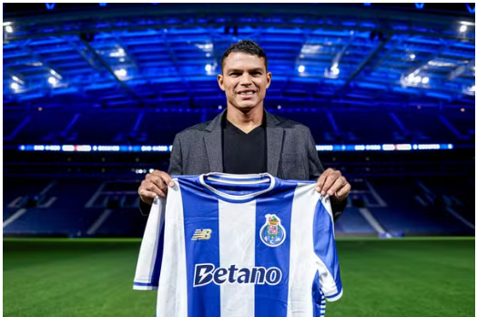Thiago Silva pode fazer estreia no Porto em clássico contra o Benfica