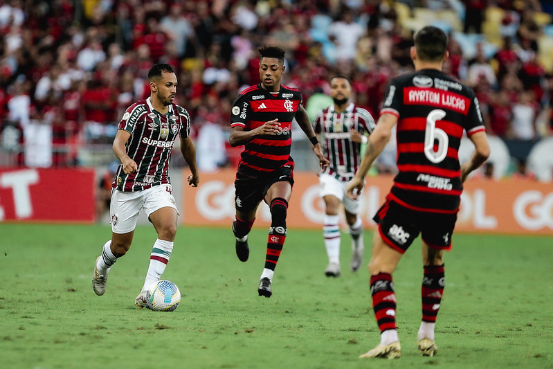 Vitória do Fluminense no Fla-Flu pode empurrar o Flamengo para o quadrangular do rebaixamento e mudar o cenário do Carioca.