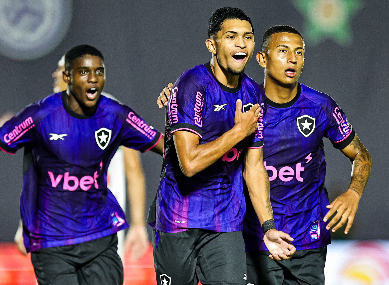 Botafogo venceu a Portuguesa, pelo Campeonato Carioca