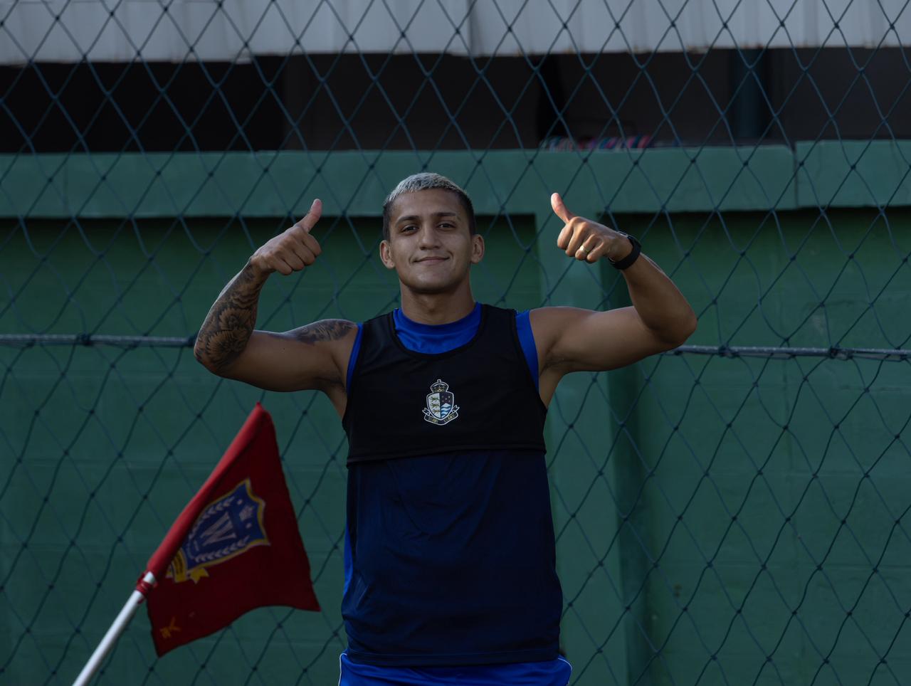 Alan Cariús projeta estreia na temporada por time da Coreia do Sul