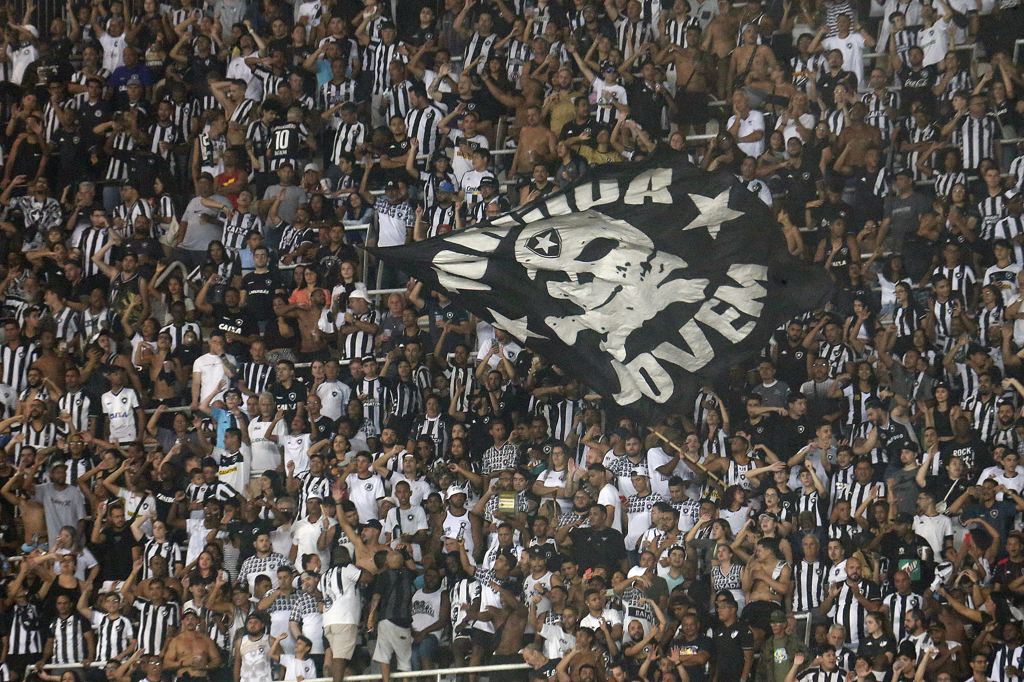 Botafogo x Nacional Potosí já tem 15 mil ingressos vendidos