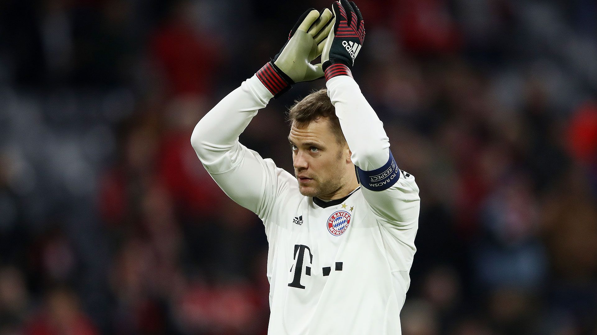 Lesão de Neuer acende alerta no Bayern para Bundesliga e Champions